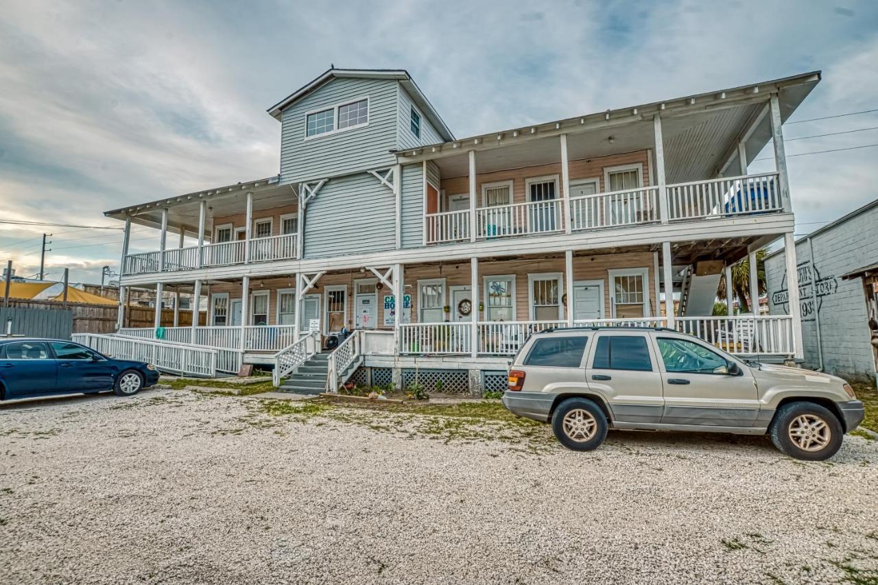 Carbo House Eleven Hotel Tybee Island Exterior photo
